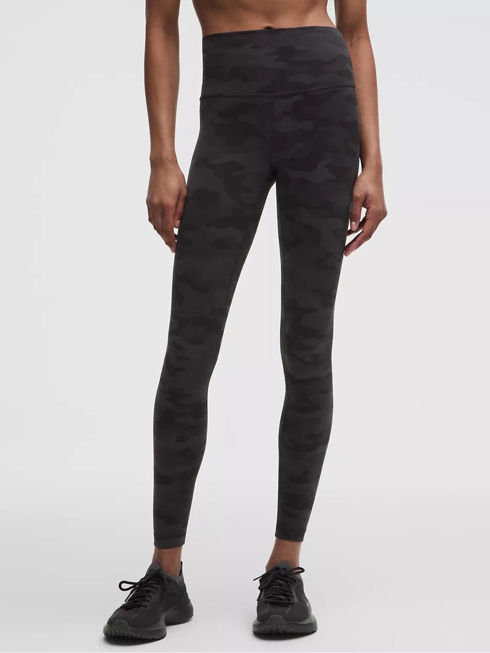 Wunder Train High-Rise Tight 28"
Black Camo Leggings 8 new